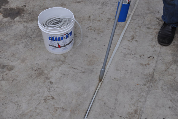CRACK FILLER 約360g 床用　まとめ売り Magic Crack Filler 2LB Concrete Grey, for Filling in Concrete